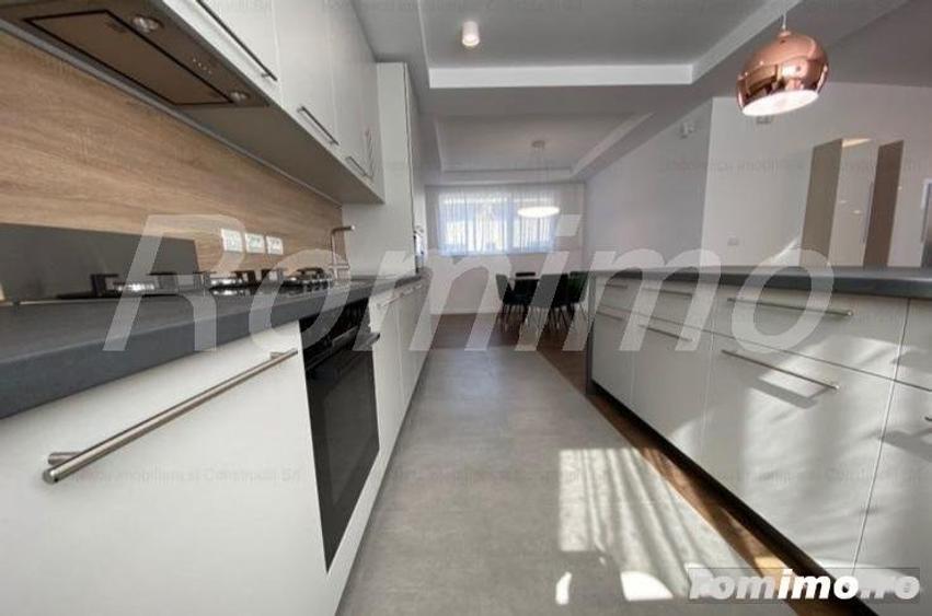 Lux apartamet cu 4 camere la intrare in Dumbravita