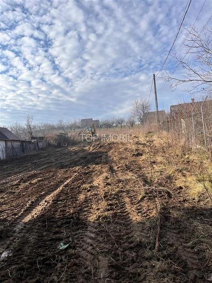 Teren Intravilan La Strada Principala - Barnova - 6