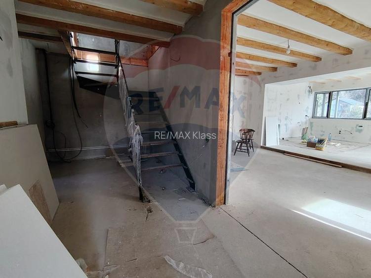 Lux Mediteranean si Intimitate pe 4.000 mp Domeniu Privat Gura Vaii - 9