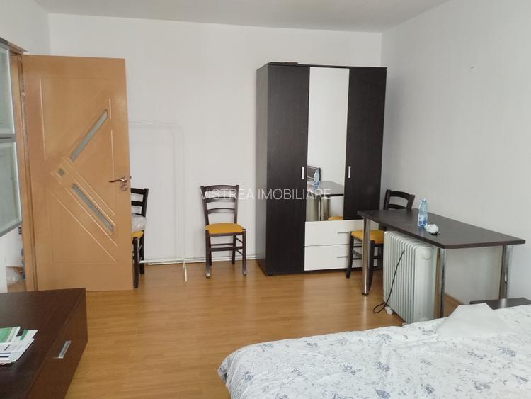 Garsoniera decomandata zona Dr. Taberei - str. Targu Neamt // Bloc reabilitat - 10