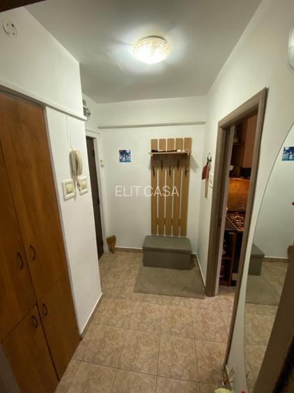 Apartament cu 2 camere, et 1/4, zona Tatarasi - 8