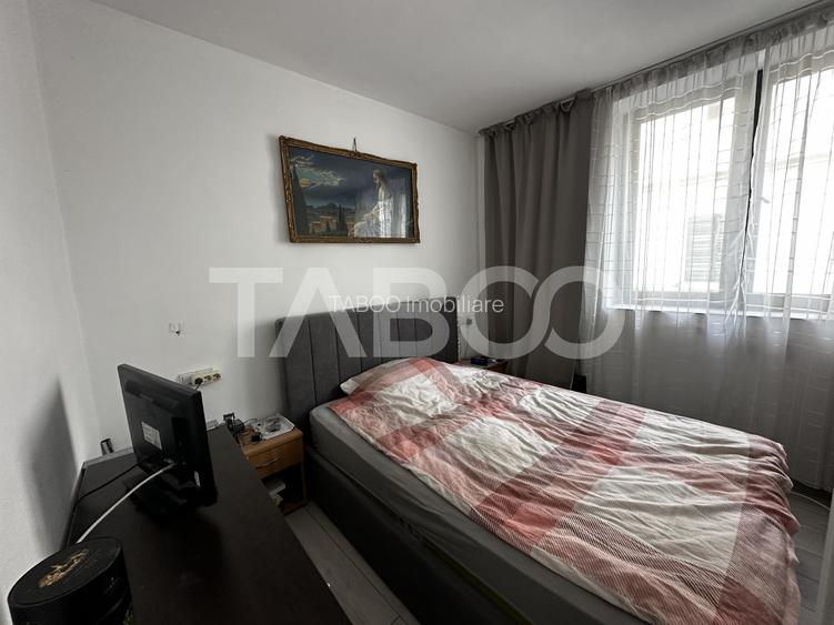 Apartament de vanzare 2 camere decomandate si pivnita in Orasul de Jos - 4