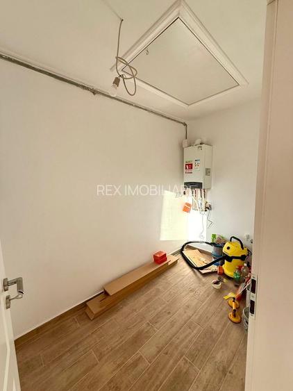 Duplex la asfalt - 4 camere - teren 532mp  Utvin - 6