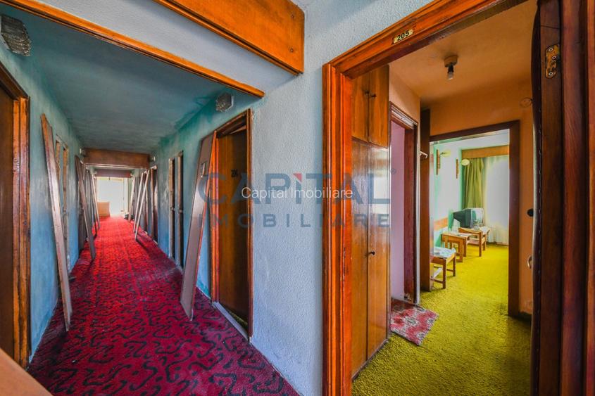 De vanzare Hotel, nefunctional, 70 camere + teren 3590 mp. - 9