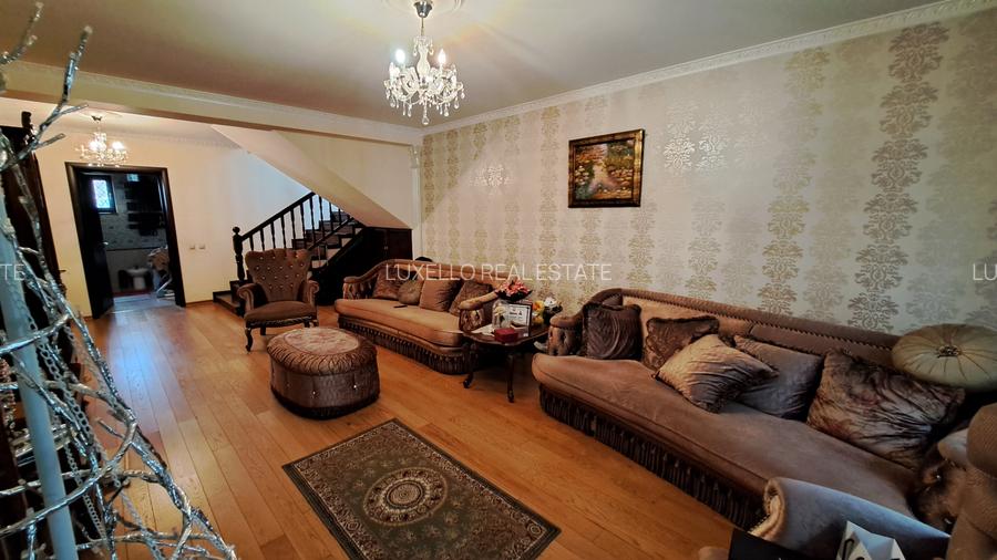 VILA INDIVIDUALA SUPERBA - CU TEREN GENEROS - AMPLASAMENT IDEAL - 26