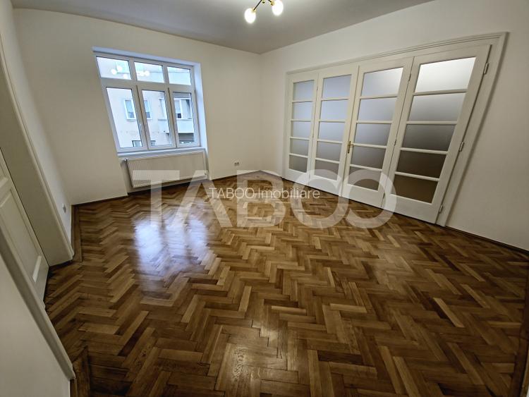 Spatiu comercial de inchiriat cu 4 camere in zona Centrului Istoric - 2