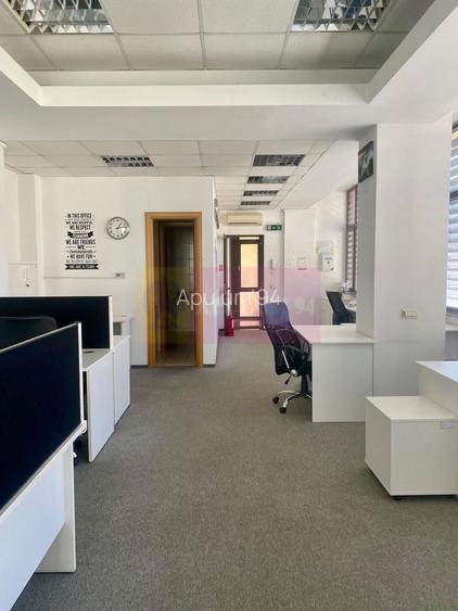 Clădire integrală | 568 mp | 8 parcări incluse | sediu companie - 2