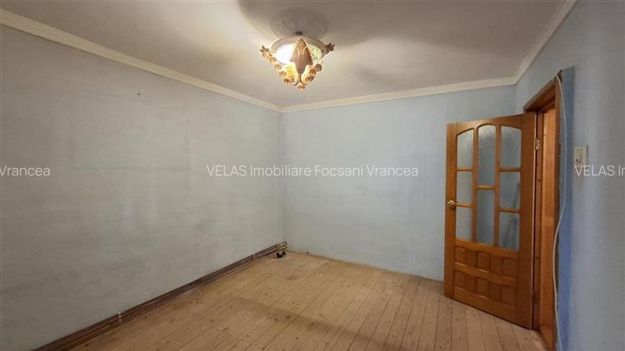 Apartament 2 camere , et 2, Ct, liber, Gara -Lic. Economic - 9