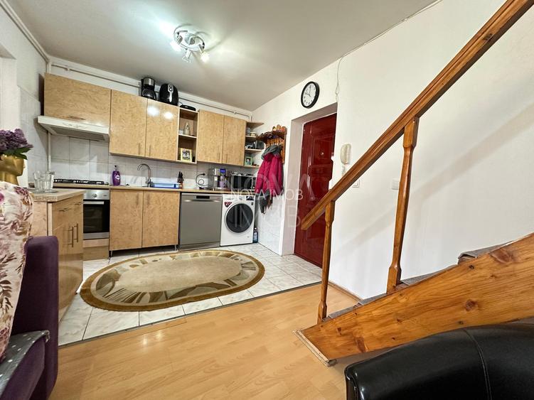 Apartament tip mansarda, intabulat Zona Vasile Aaron - Str. Soimului - 2