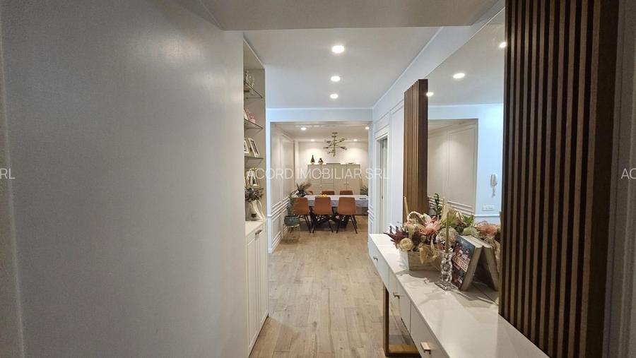 APARTAMENT MOBILAT LUX ZONA  INEL 1 - 8