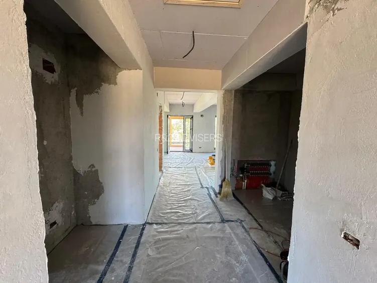 Casa Individuala 4 camere Crevedia - 10