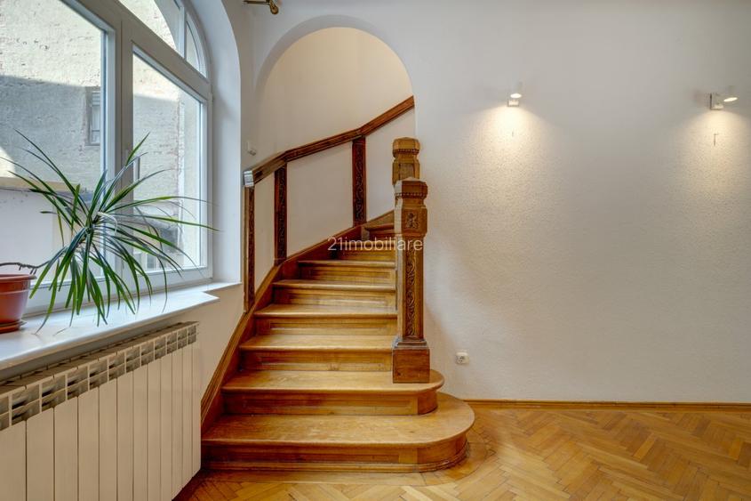 Vila cu arhitectura distincta, 7 camere, renovata, intr-o locatie exclusivista - 22