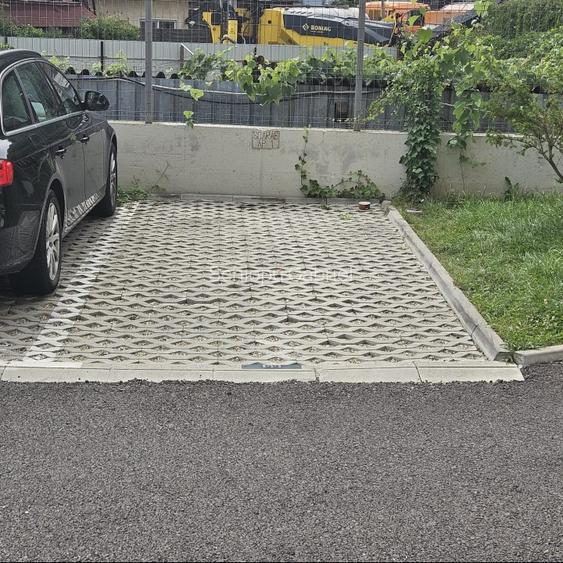 Proprietar inchiriez garsoniera parter ansamblu rezidential 450 euro - 2