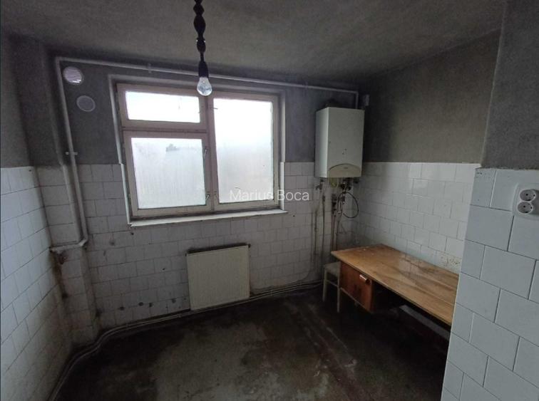 Apt. 3 camere Tg Jiu, str Garofiței - 2