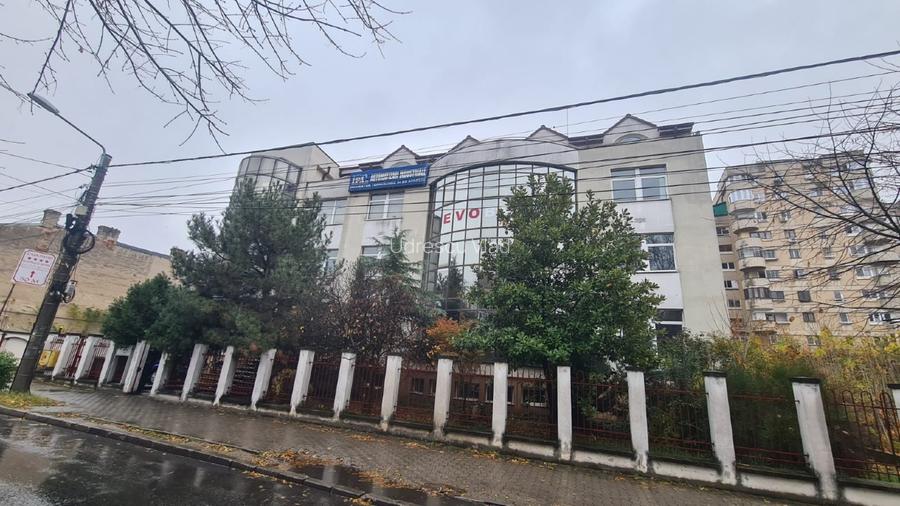Direct Proprietar ofera spre vanzare cladire de birouri in centrul Craiovei - 3