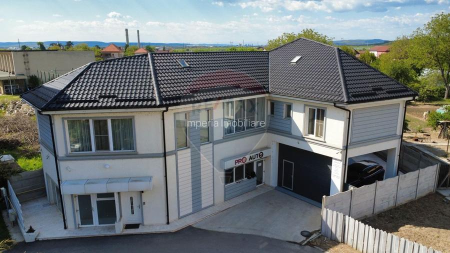 Proprietate premium în Filiași, locuință de lux cu spații comerciale - 42