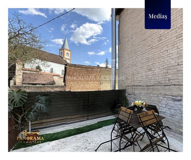 Apartament la etajul 1 cu terasa de 21.5 mp, situat în zona centrală - 16