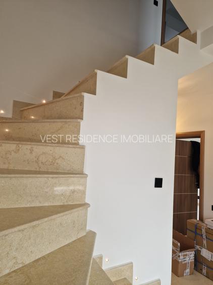 Casa individuala cu 4 camere si mansarda. Comision 0 - 11