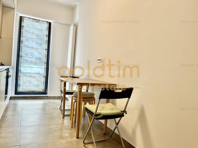 NOU/ PRIVELISTE - 17