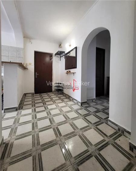 UNIRII-LOCATIE-3 CAMERE DECOMANDAT / ETAJ 2 / SEMISTRADAL - 15