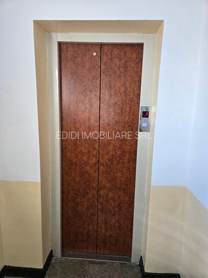 Vanzare Garsoniera Metrou Parc Drumul Taberei, Piata Moghioros - 10