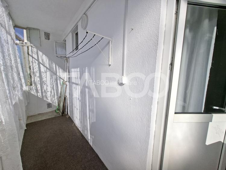 Apartament de vanzare 2 camere balcon etaj intermediar - 12