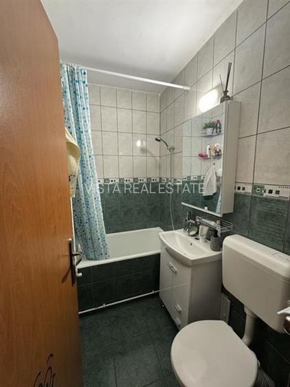 Apartament 2 camere,  beci, loc de parcare. Zona Noua - 8