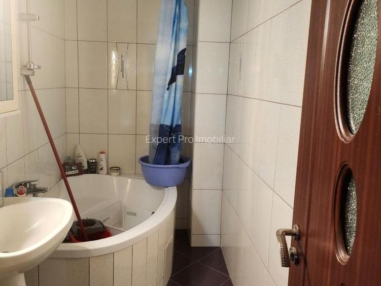 Drumul Sarii Al. Botorani bloc 1989 et. 3, 76mp - 12