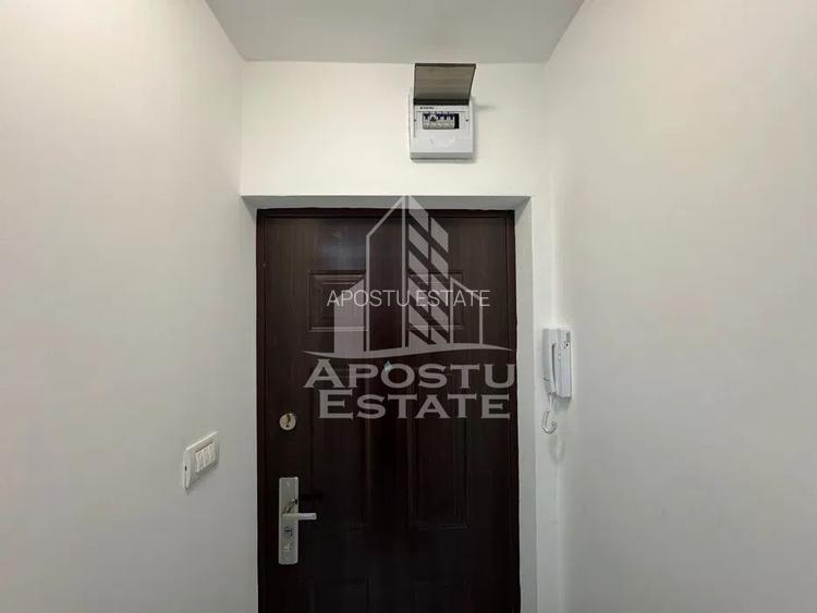 Garsoniera 12 mp renovata, zona Dambovita - 4