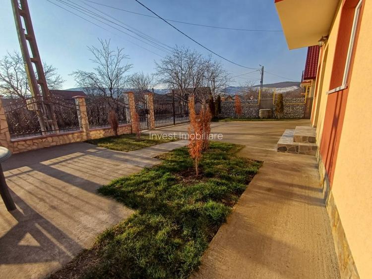 CASA CU 4 CAMERE , BECI SI GARAJ , 825MP TEREN , VOINESTI  - 10