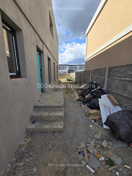 Duplex despartit prin camera tehnica M. Noua - 21