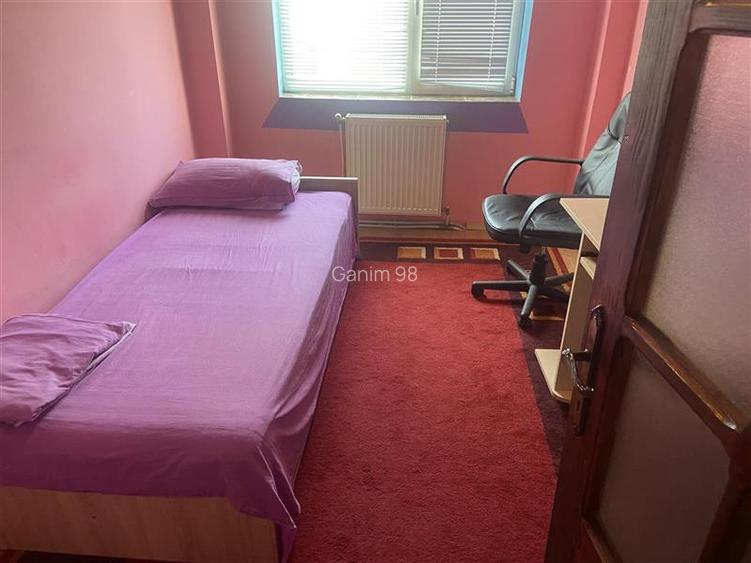 Apartament 3 camere , zona centrala -Inspectoratul Scolar ,decomandat , 68 mp ut - 8