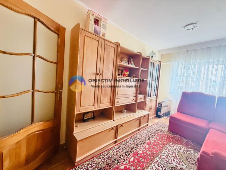 Apartament 3 camere / 2 bai/ ETAJ 2 / 80 mp / constructie 1990 - 17