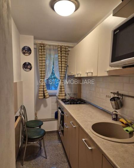 Cameră de inchiriat într-un apartament 2 camere, 3 min metrou Raul Doamnei - 3
