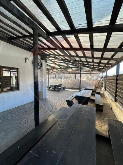 Restaurant + camere de cazare - 10