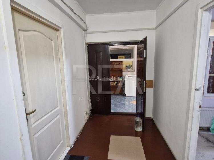 Vila CU 13 CAMERE LANGĂ AUCHAN VITAN - 5