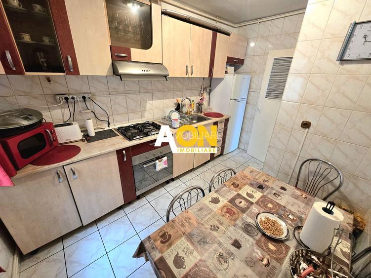 Apartament cu 3 Camere, Etaj Intermediar, Lift, Zonă Ultracentrală - 2