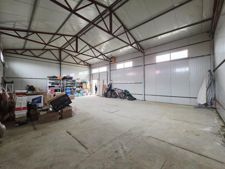 Hala cu teren de 751 mp in M. Kogalniceanu- la strada principala - 6