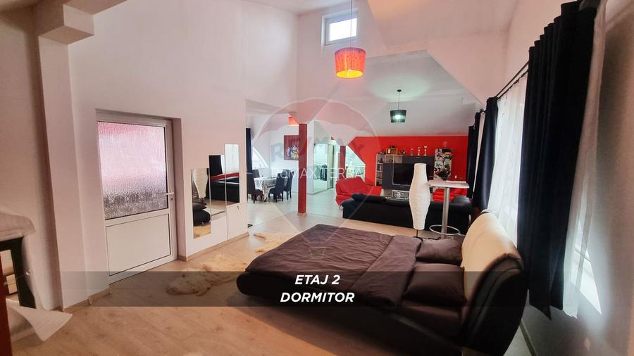 Casă / Vilă cu 10 camere de vânzare în SIGHETUL MARMATIEI zona Central - 52