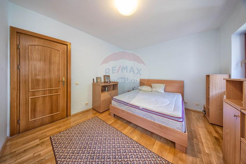 Vilă Moieciu, 375 mp util + teren 2.992 mp, View - Comision 0 - 37