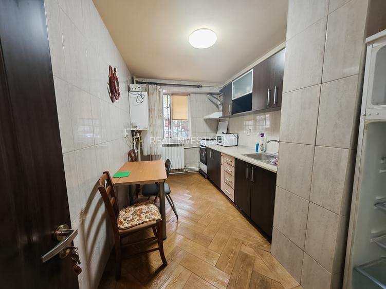 Garsoniera decomandata mobilata utilata KM 4-5 - 9