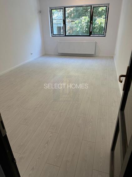 Apartament 5 camere triplex cu curte de vanzare *metrou Crangasi* - 6