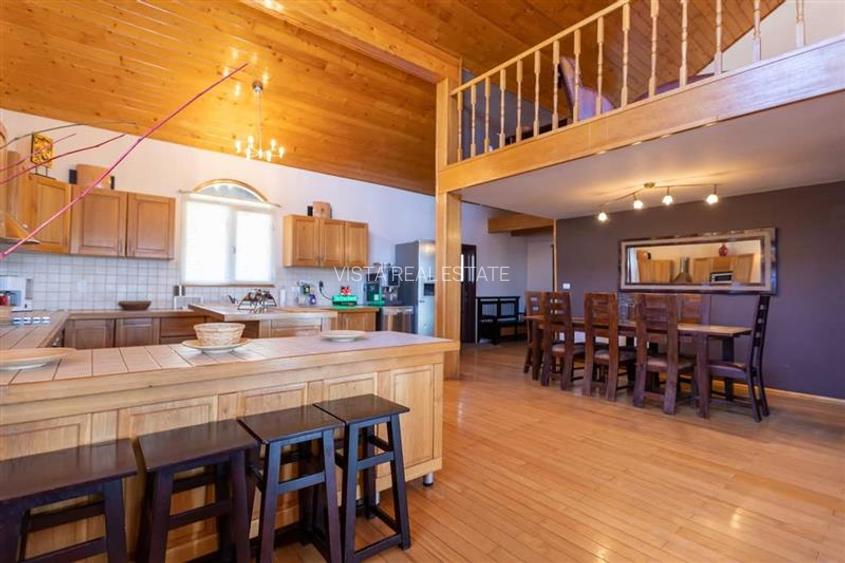 Exclusivitate! Colt de Rai: Casa cu arhitectura deosebita, cu acces direct la ra - 8