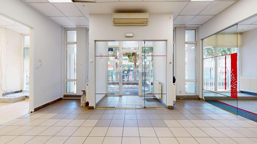 Oportunitate premium Inchiriere spațiu comercial în Piața Astra Brasov - 13