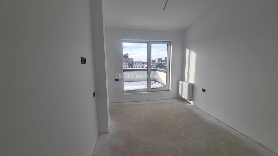 Penthouse de 2.5 camere zona Tractorul - 6