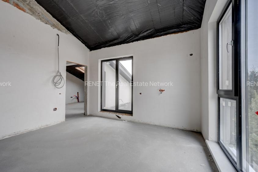 Casa se preda finisata - 4 bai -3 dormitoare - curte - parcare -  metrou Păcii - 9