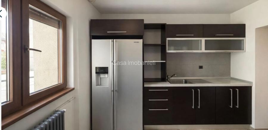 De vânzare – Apartament 4 camere, Zona Medicina - 3