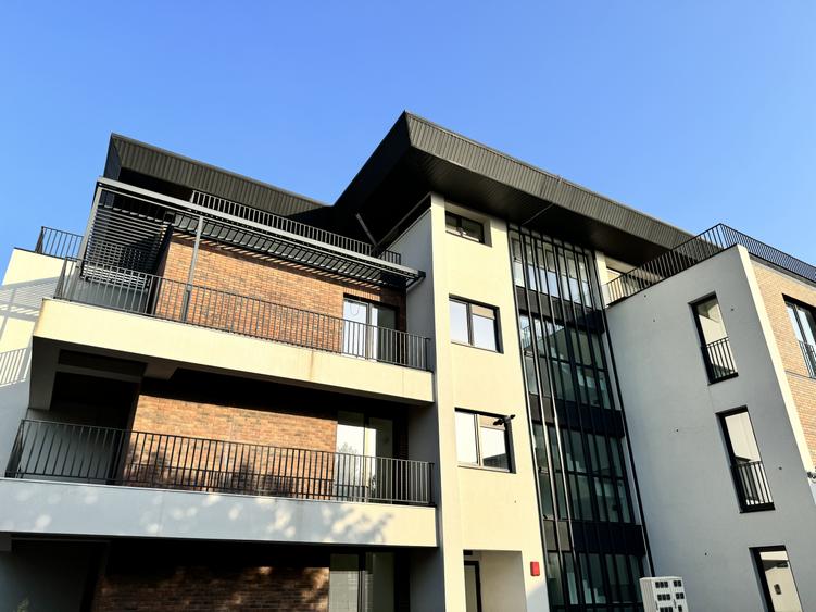 3e2bd2d1-7137-444d-bdc1-cdd81e31831e - 3