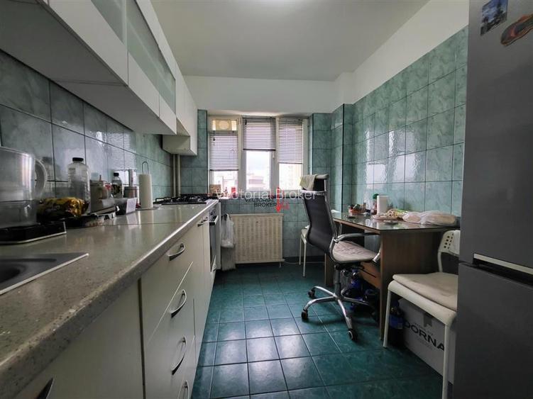 APARTAMENT 3 CAMERE / 1983 / 2 BAI / METROU - 14