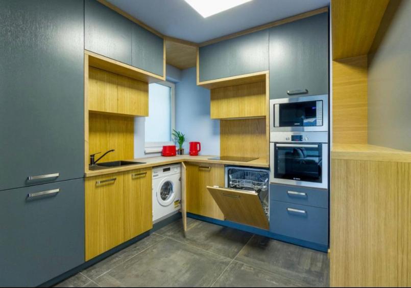 Apartament 2 camere 50mp zona Grand Hotel Italia Buna Ziua